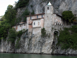 Santa Caterina del Sasso - Lago Maggiore